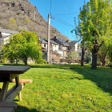 Appartement T3 Neuf 65M2 5 Personnes Avec Jardin Au Calme, Menage Inclus, Local Velo à Bagnères-de-Luchon Extérieur photo